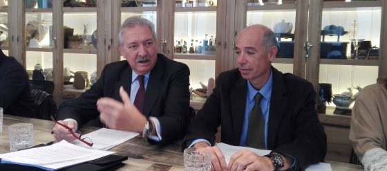 A la izquierda, Javier Riera-Marsá, presidente de comité organizador de Hispack, y a la derecha, Xavier Pascual, director del salón.