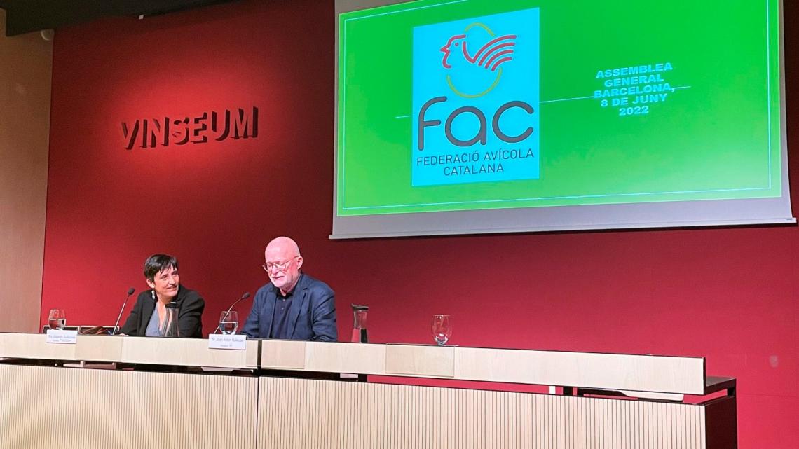 Joan Anton Rafecas, presidente de la FAC, junto a Elisenda Guillaumes, directora general de Agricultura y Ganadería de la Generalitat de Catalunya.