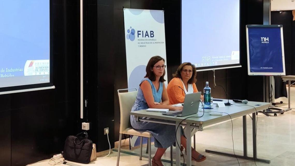 Encuentro informativo entre FIAB y Gema Hernández Maroñas, directora de AICA.