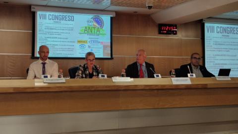 De izquierda a derecha: Pedro Martínez, gerente de ANTA; Isabel Pinto, presidenta de ANTA; Josep Llinas Serra, presidente honorífico; Pompili Roiger Juny, secretario general de ANTA.