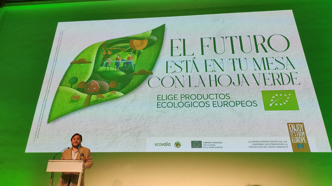 'El futuro está en tu mesa con la hoja verde' es el lema de esta iniciativa que tiene como objetivo fomentar el consumo de alimentos ecológicos en España y Portugal.